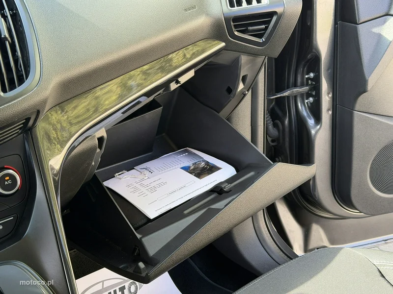 Ford Kuga II 18