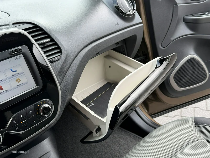 Renault Captur I 23
