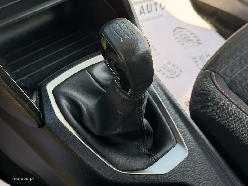 Peugeot 208 14