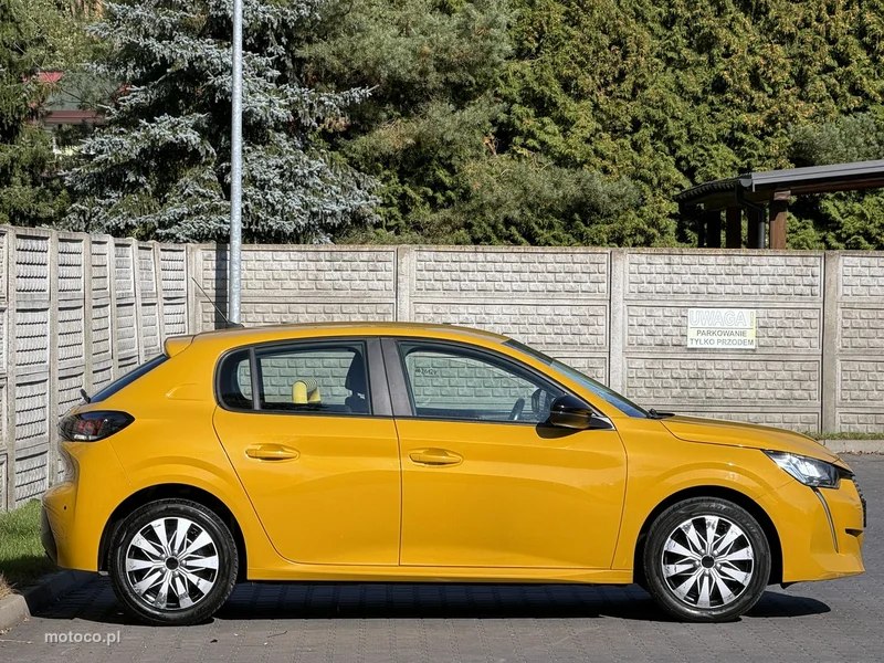 Peugeot 208 32