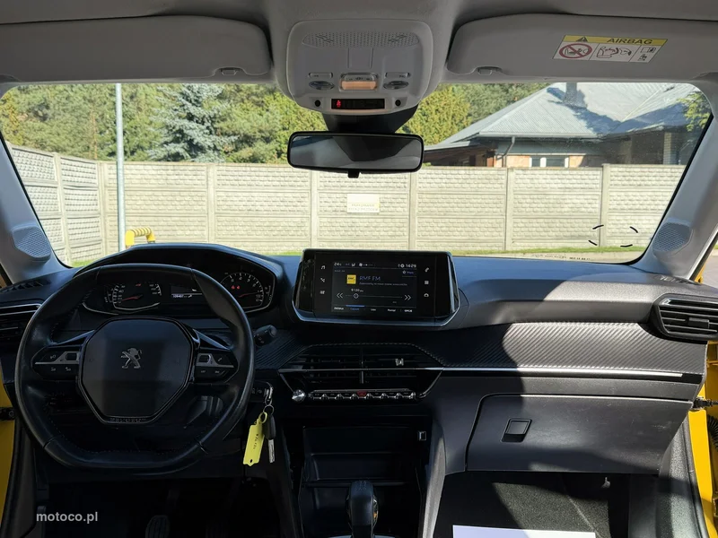 Peugeot 208 6