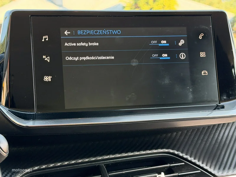 Peugeot 208 55