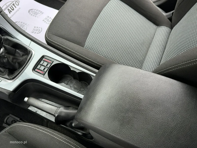 Ford Mondeo IV 17