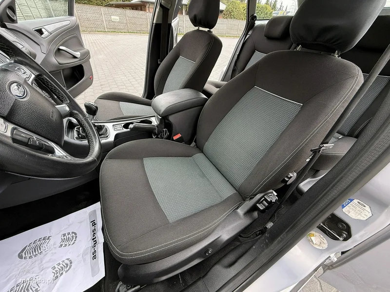 Ford Mondeo IV 19