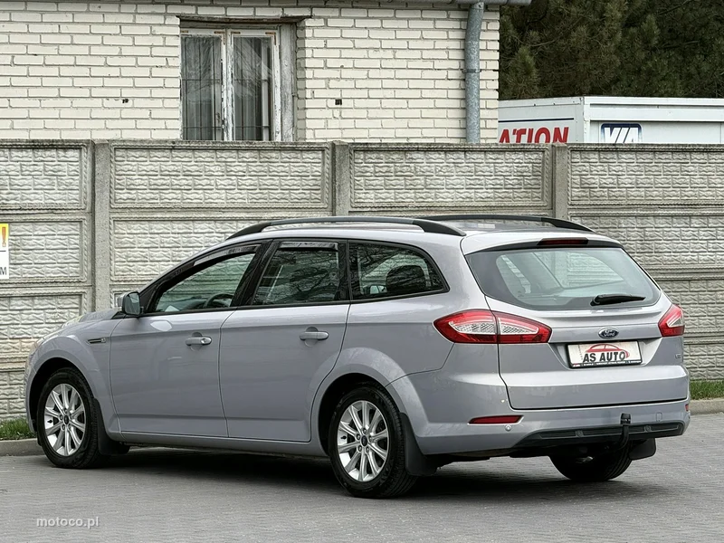 Ford Mondeo IV 38