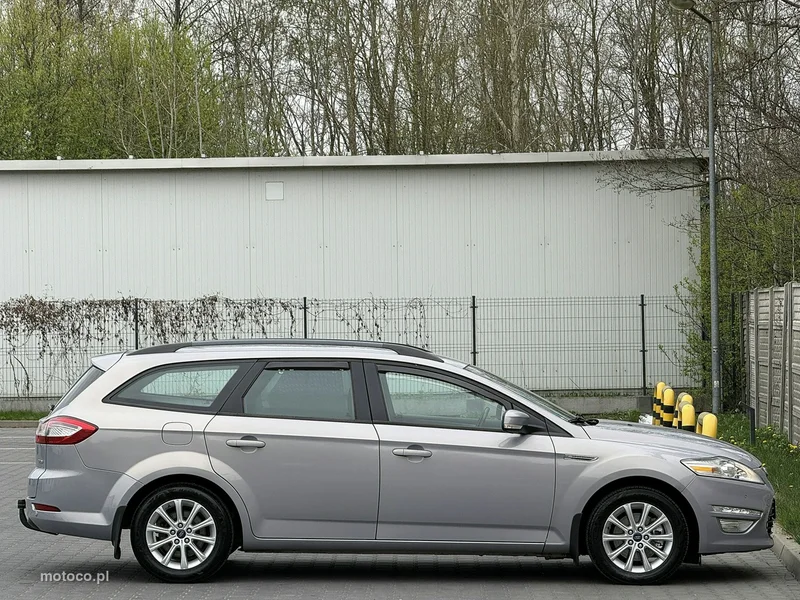 Ford Mondeo IV 47