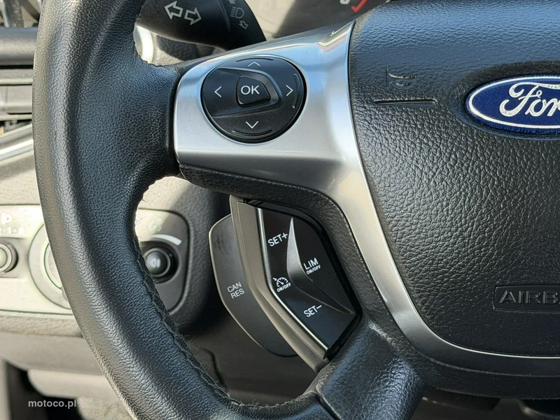 Ford Kuga II 21