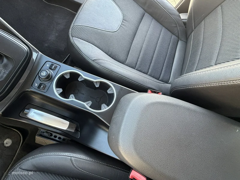 Ford Kuga II 26