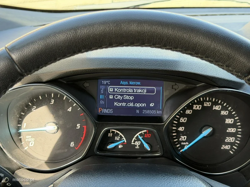 Ford Kuga II 55