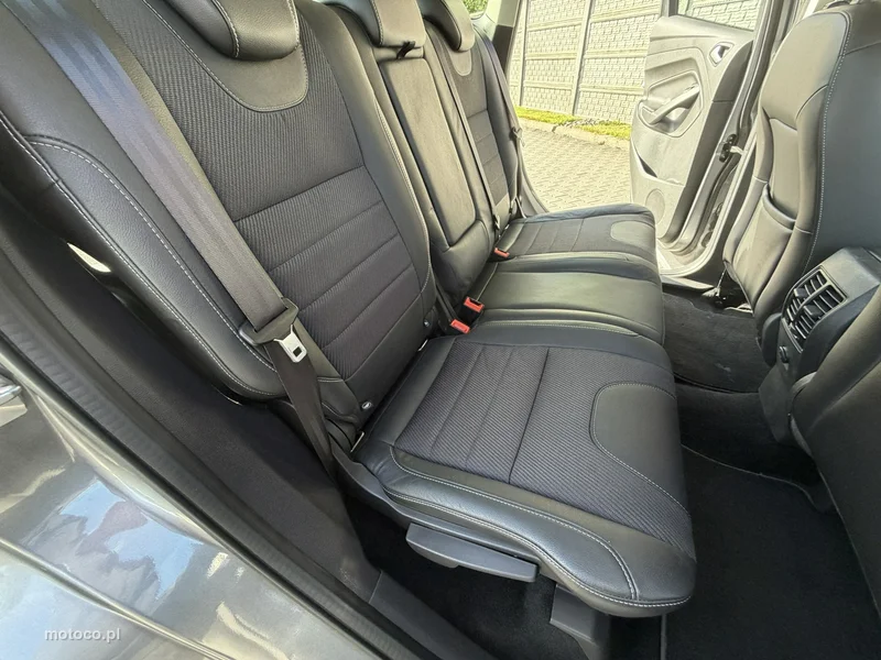 Ford Kuga II 63