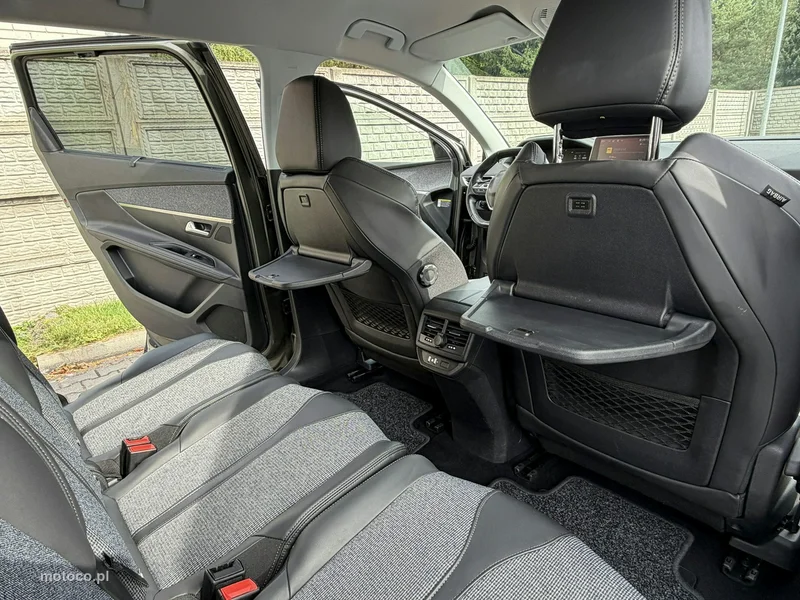 Peugeot 5008 24
