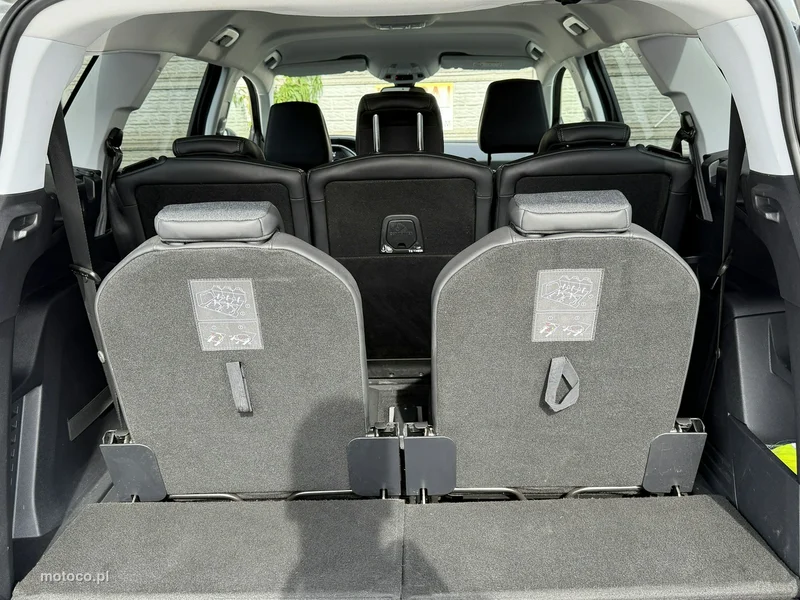 Peugeot 5008 25