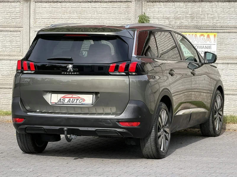 Peugeot 5008 4