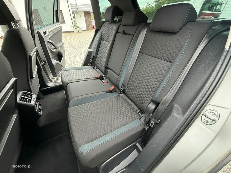 Volkswagen Tiguan AD 15