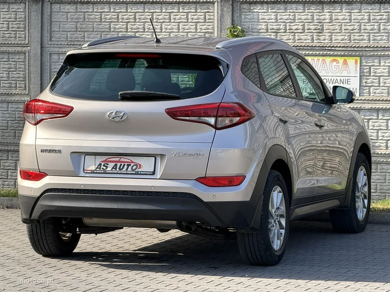 Hyundai TUCSON 4