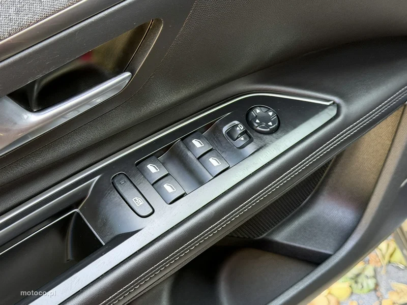 Peugeot 5008 19
