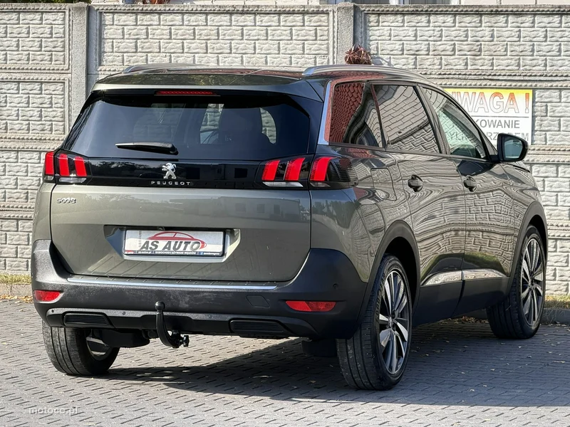 Peugeot 5008 4