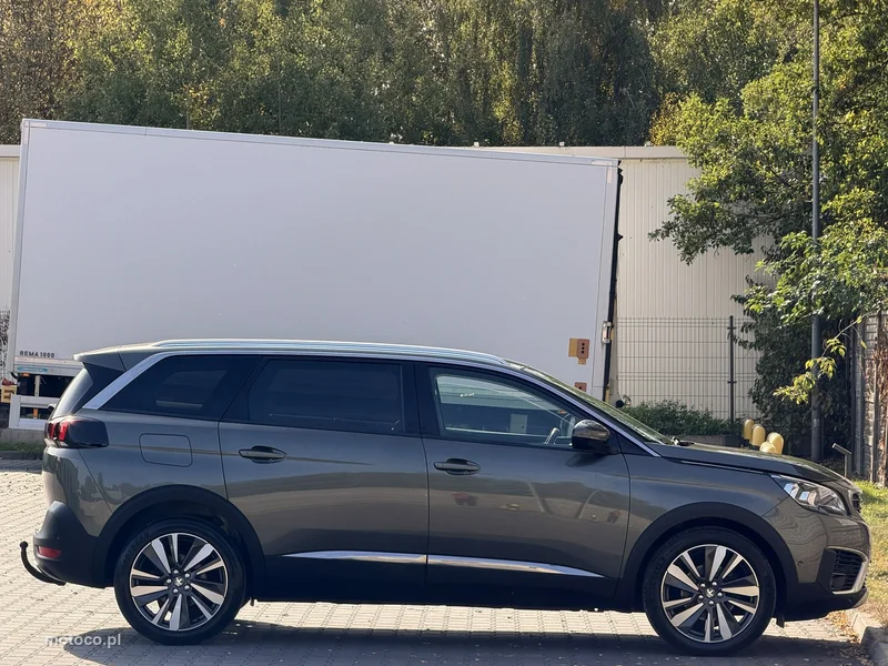 Peugeot 5008 48