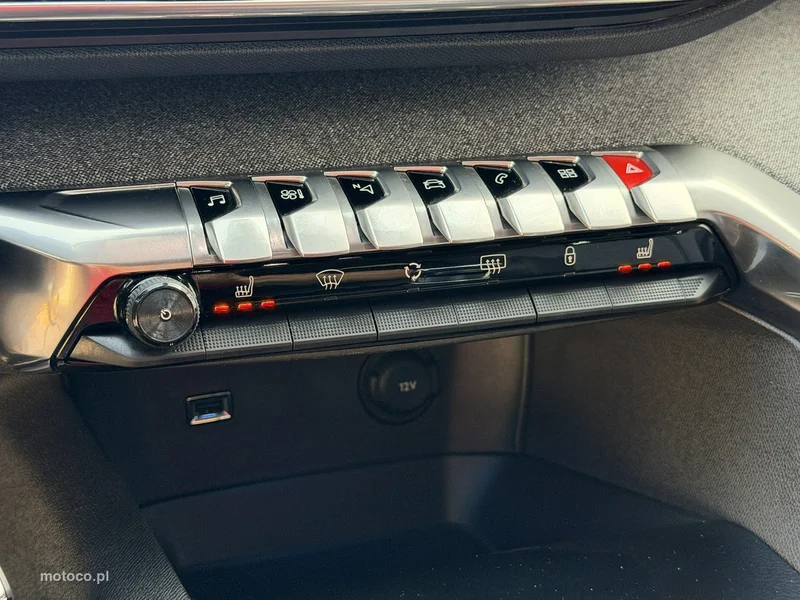 Peugeot 5008 8
