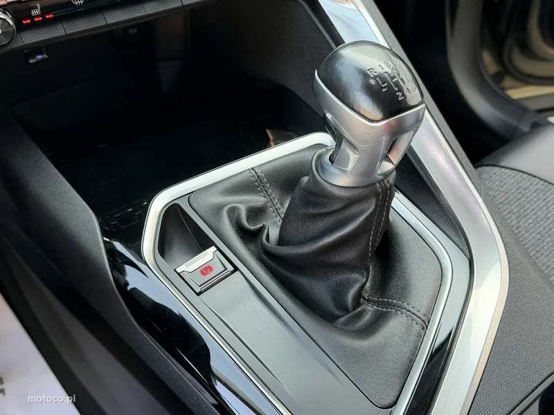 Peugeot 5008 9