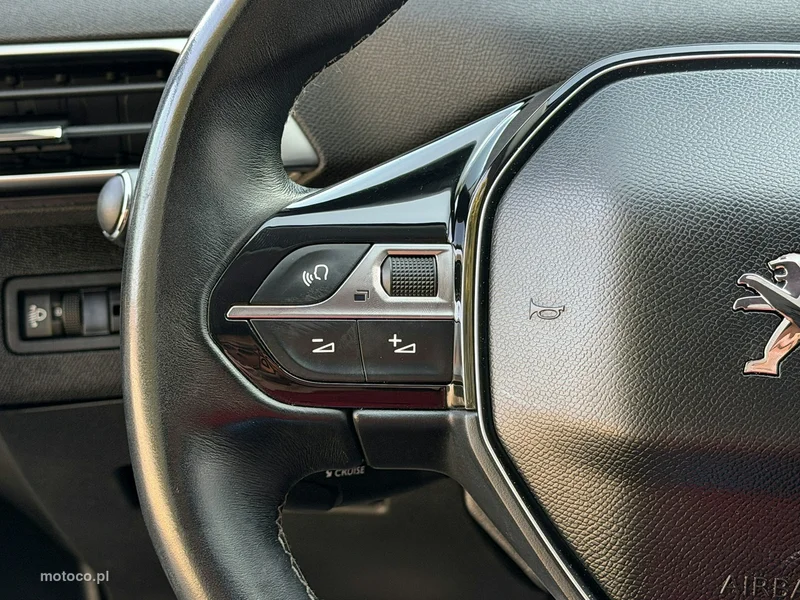 Peugeot 5008 10