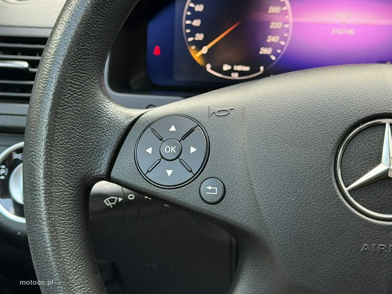 Mercedes-Benz Klasa C W204 C 200 15