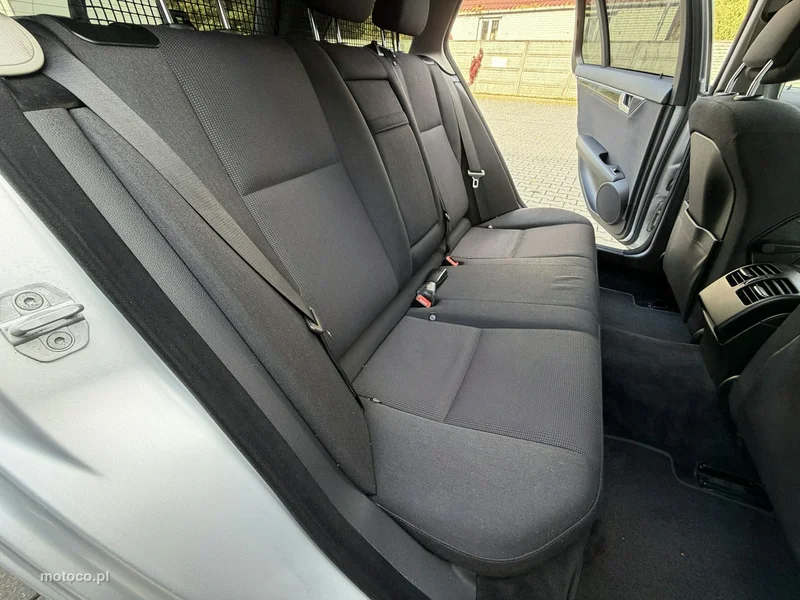 Mercedes-Benz Klasa C W204 C 200 22