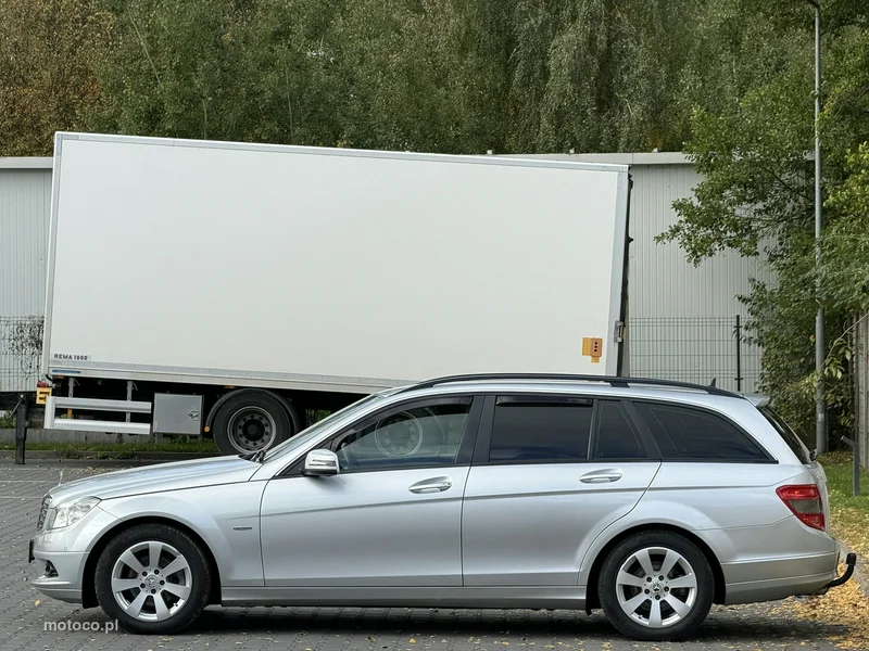 Mercedes-Benz Klasa C W204 C 200 23