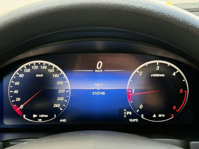 Mercedes-Benz Klasa C W204 C 200 54
