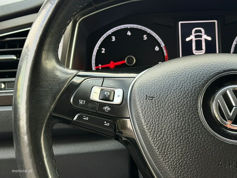 Volkswagen T-Roc A1 17