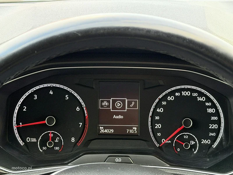 Volkswagen T-Roc A1 59