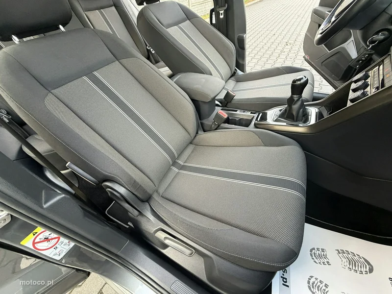 Volkswagen T-Roc A1 61