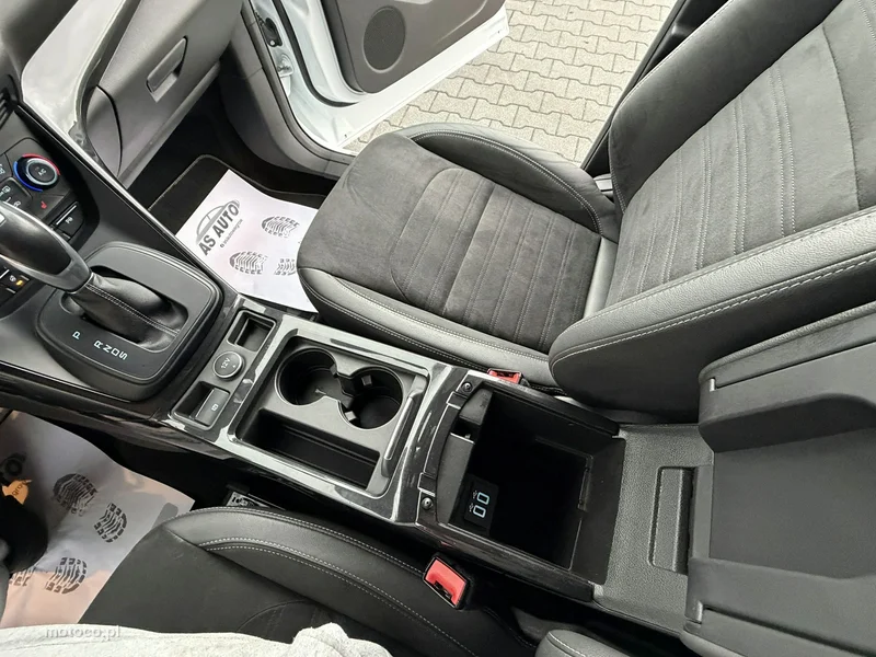Ford Kuga II 21