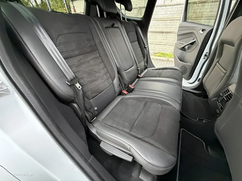 Ford Kuga II 66