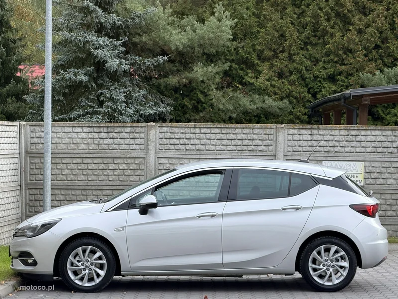 Opel Astra K 32