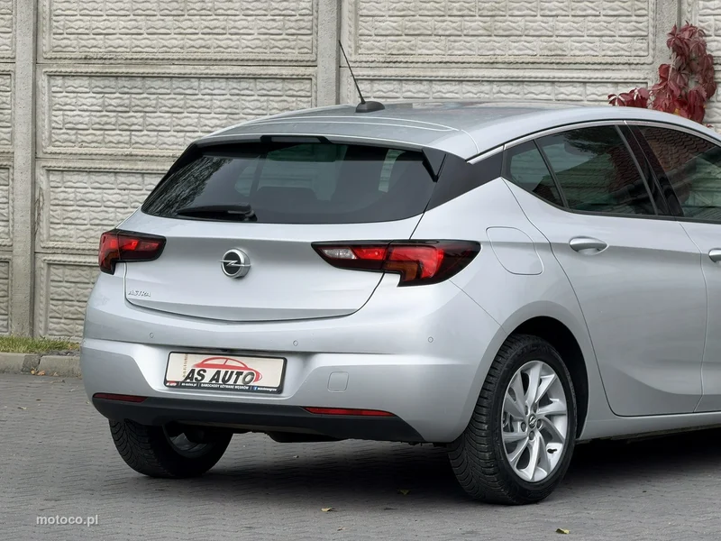 Opel Astra K 38
