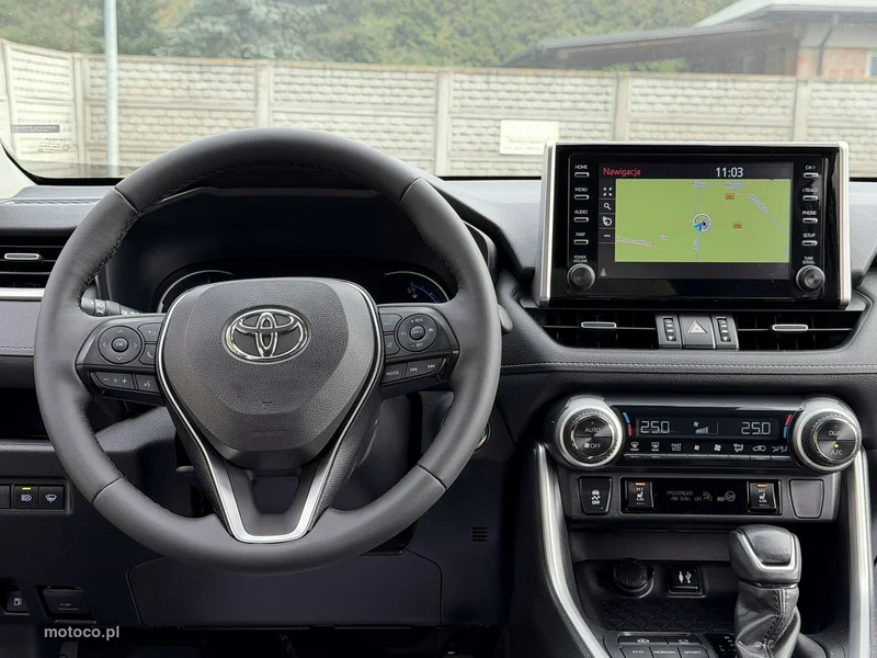 Toyota RAV 4 XA50 46