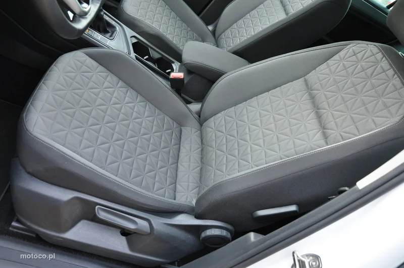 Volkswagen Tiguan III 11
