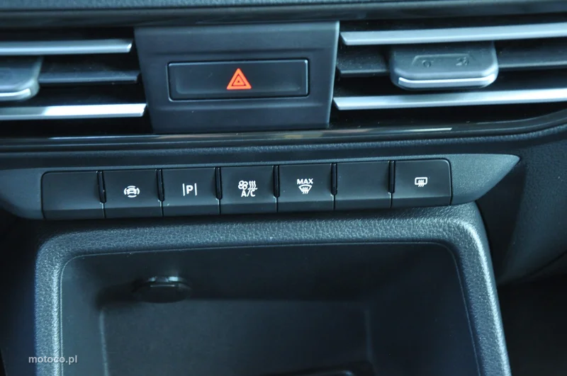 Ford Tourneo Connect 23
