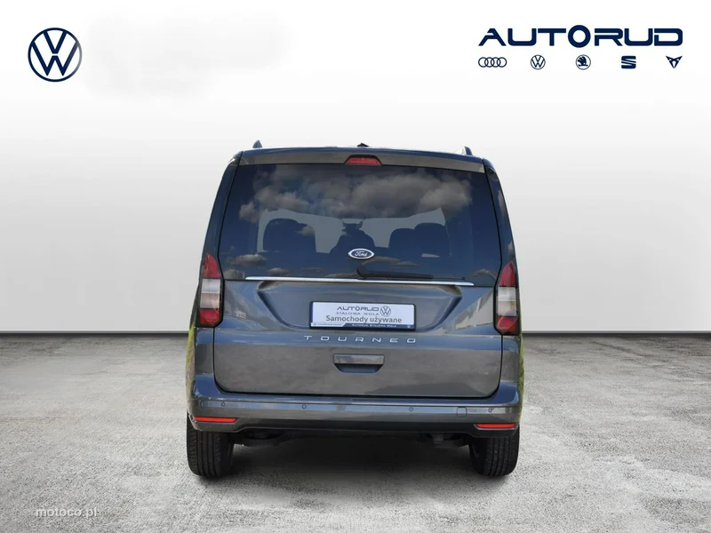 Ford Tourneo Connect 4