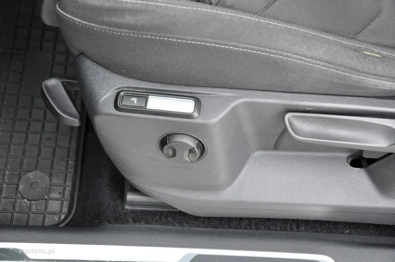 Volkswagen Tiguan AD 11