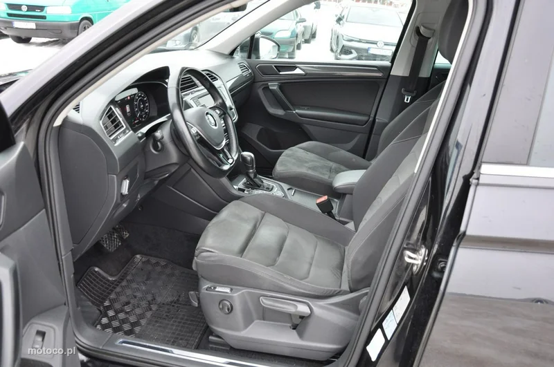 Volkswagen Tiguan AD 9