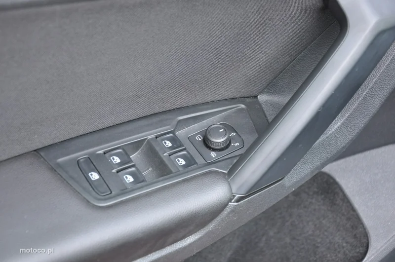 Volkswagen Tiguan AD 13