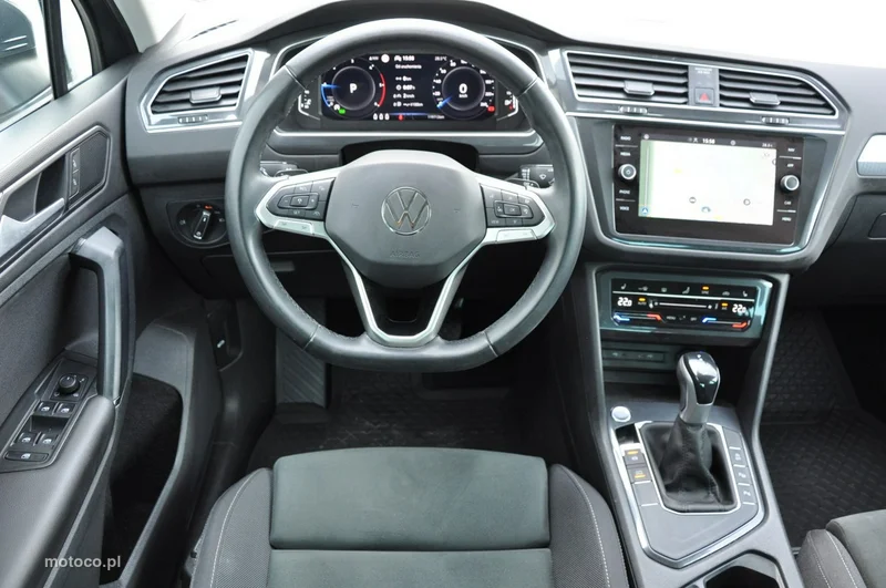 Volkswagen Tiguan AD 16