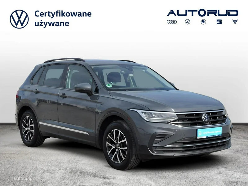Volkswagen Tiguan AD 8