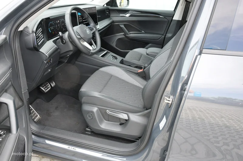 Volkswagen Tiguan III 11