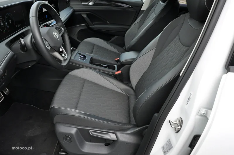 Volkswagen Tiguan III 12
