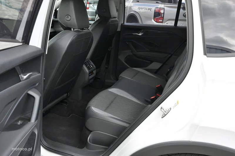 Volkswagen Tiguan III 37
