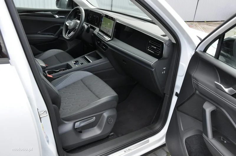 Volkswagen Tiguan III 44