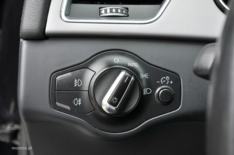 Audi A4 B8 13